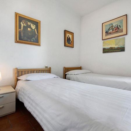 Residence I Prati Di Giussana Lierna Eksteriør billede